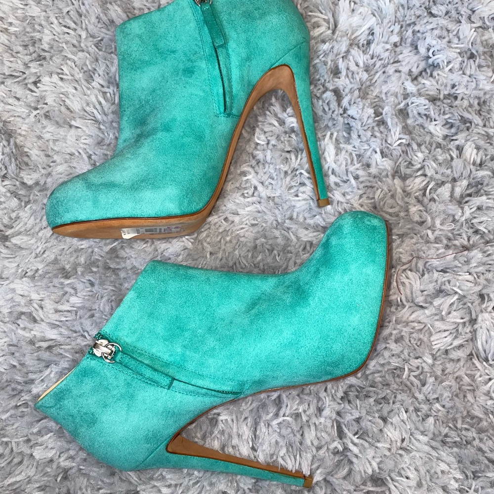 BARNEYS Booties. BRAND NEW